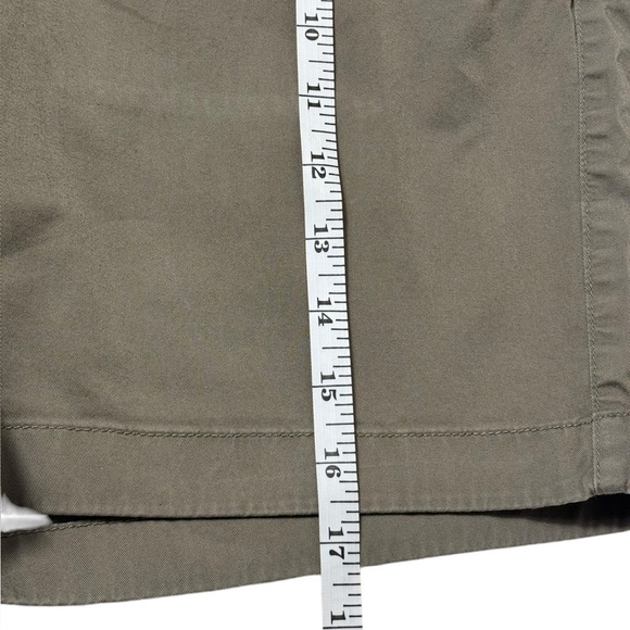 J. Crew  7" Stretch Chino Shorts Men's sz 38 Green Best Seller - Picture 7 of 10